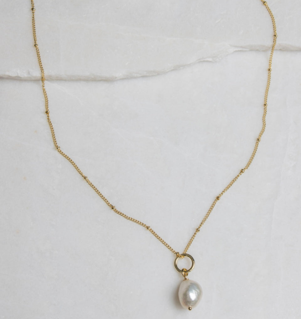 Olia Jean Baroque Pearl Necklace – Gold Plated