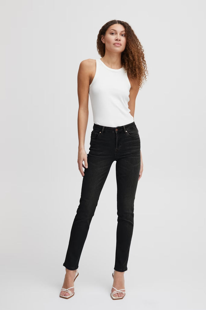Pulz Emma HW Jeans Medium Straight Leg black
