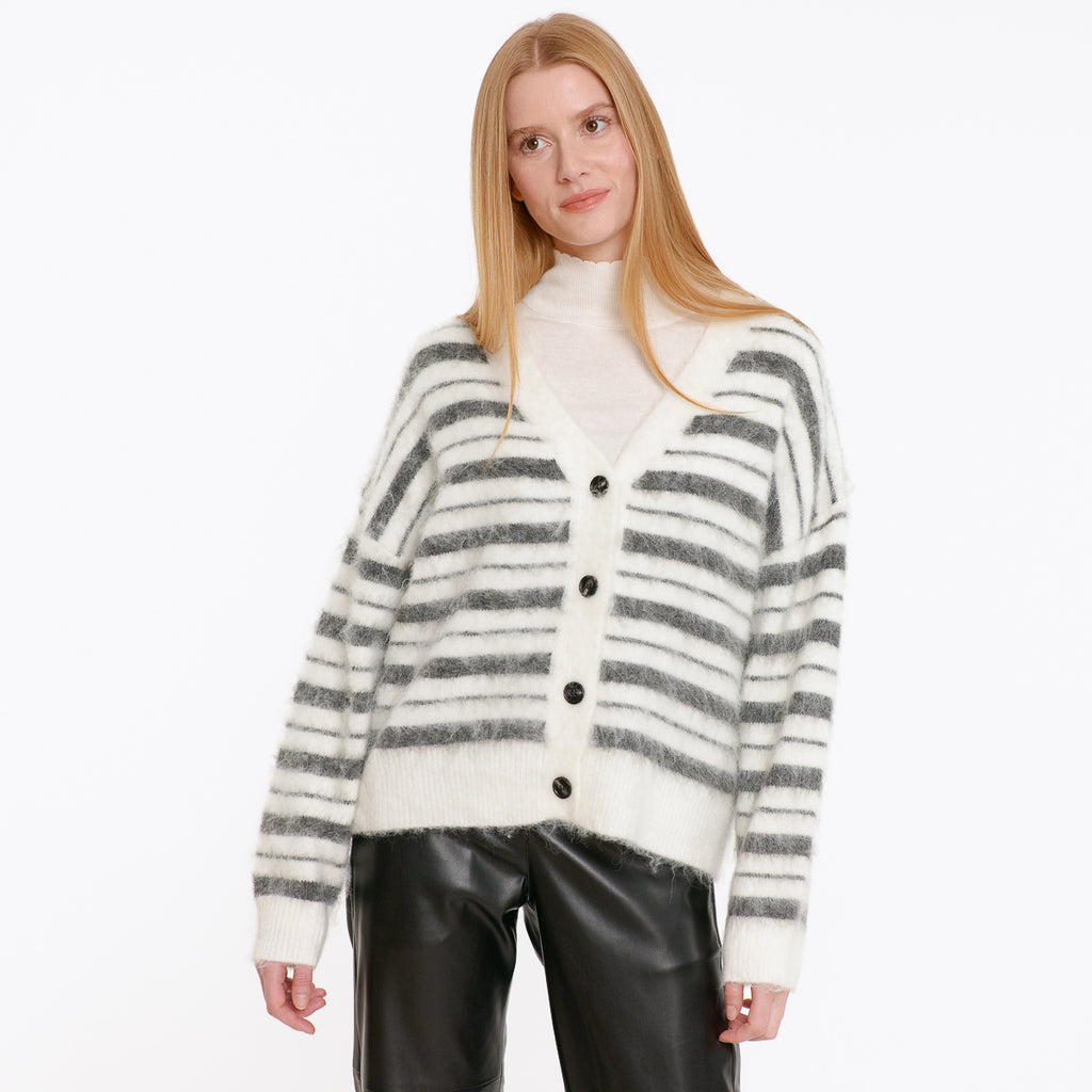 Artlove Paris Vanessa D-Gray Cardigan