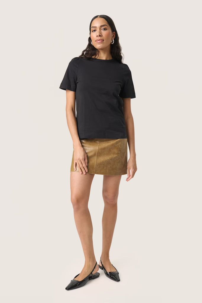 Soaked in Luxury Jina Puff Tee Black