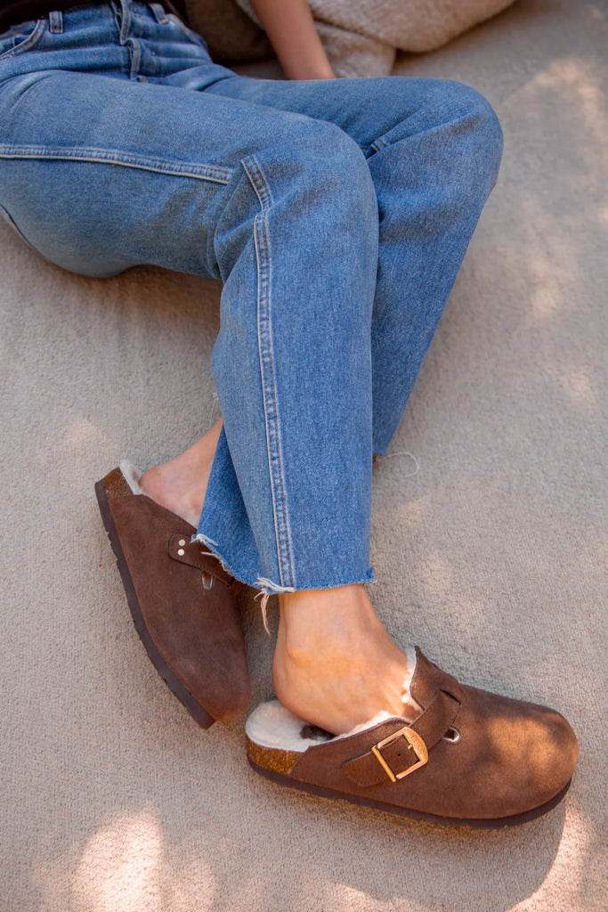 Australia i1 Clay Berlin Clog