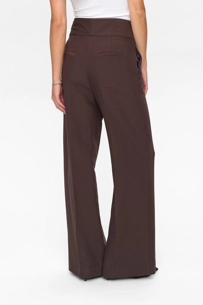 NÜMPH Bussy Pants Black Coffee
