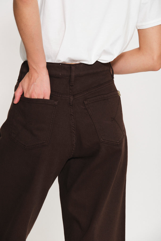 Kaos Brown Barrel Jeans