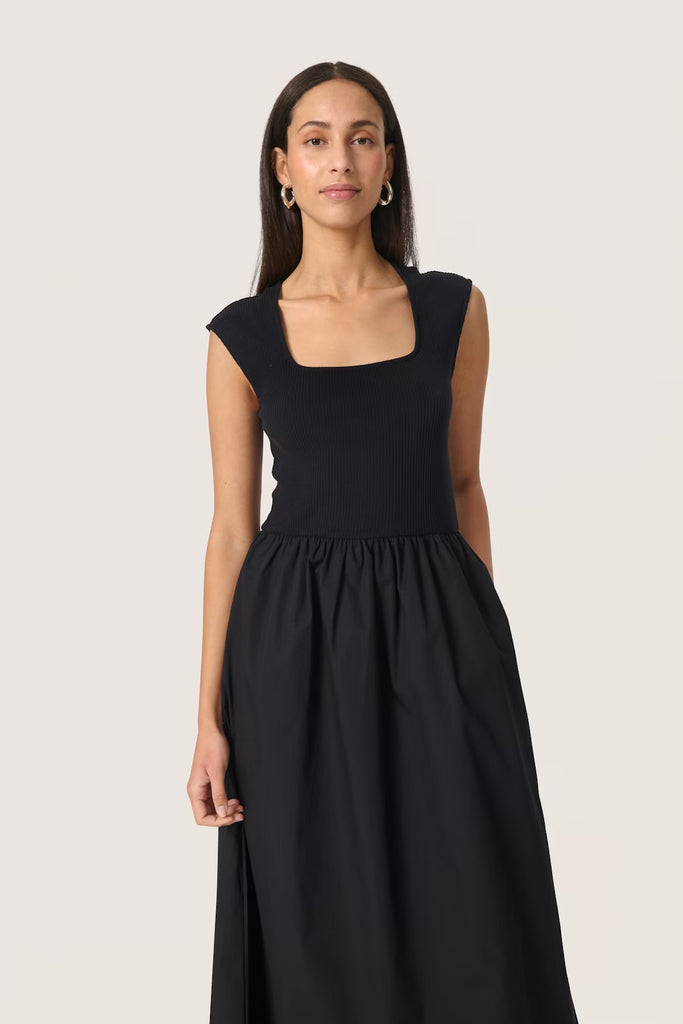 Soaked in Luxury Phoebe Dress Black