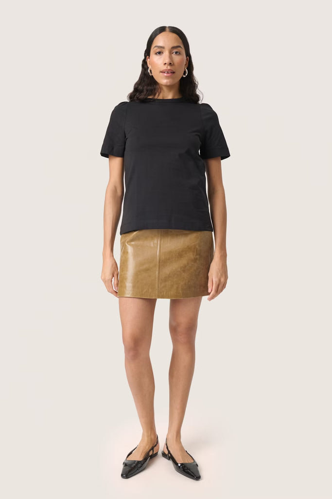 Soaked in Luxury Jina Puff Tee Black