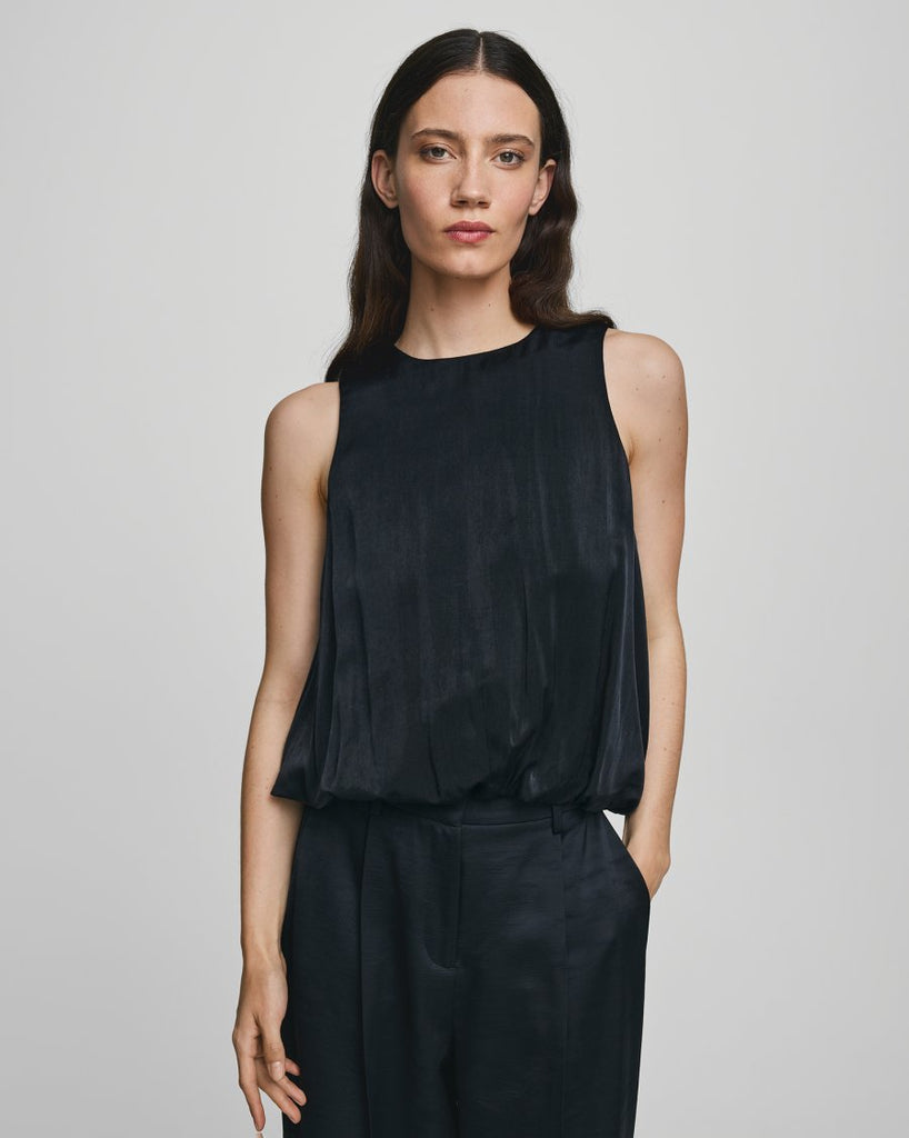 MSCH Ofelia Nicolina Top