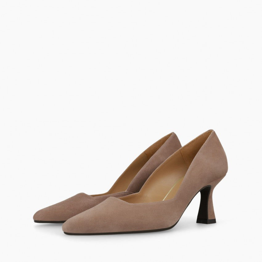 Lodi I18 Beige Suede Shoes