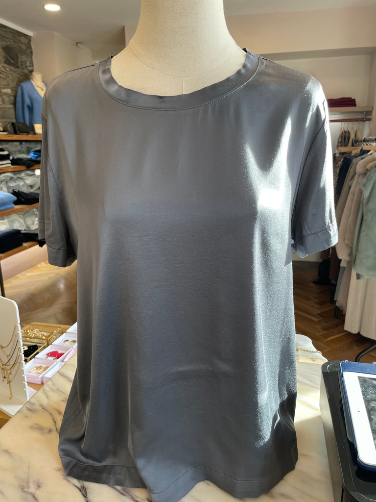Pia B Gray Short Sleeve Top