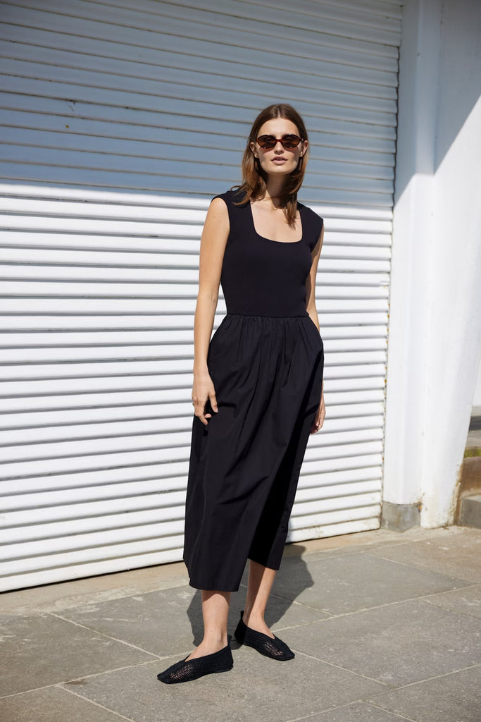 Soaked in Luxury Phoebe Dress Black