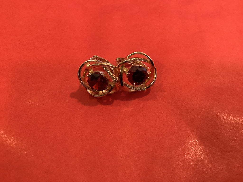 Dustelle Ruby Red Earrings