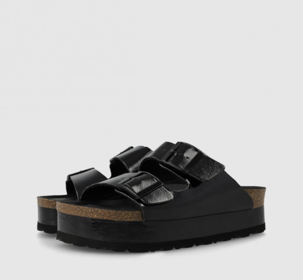 Lodi F18 Black Sandals