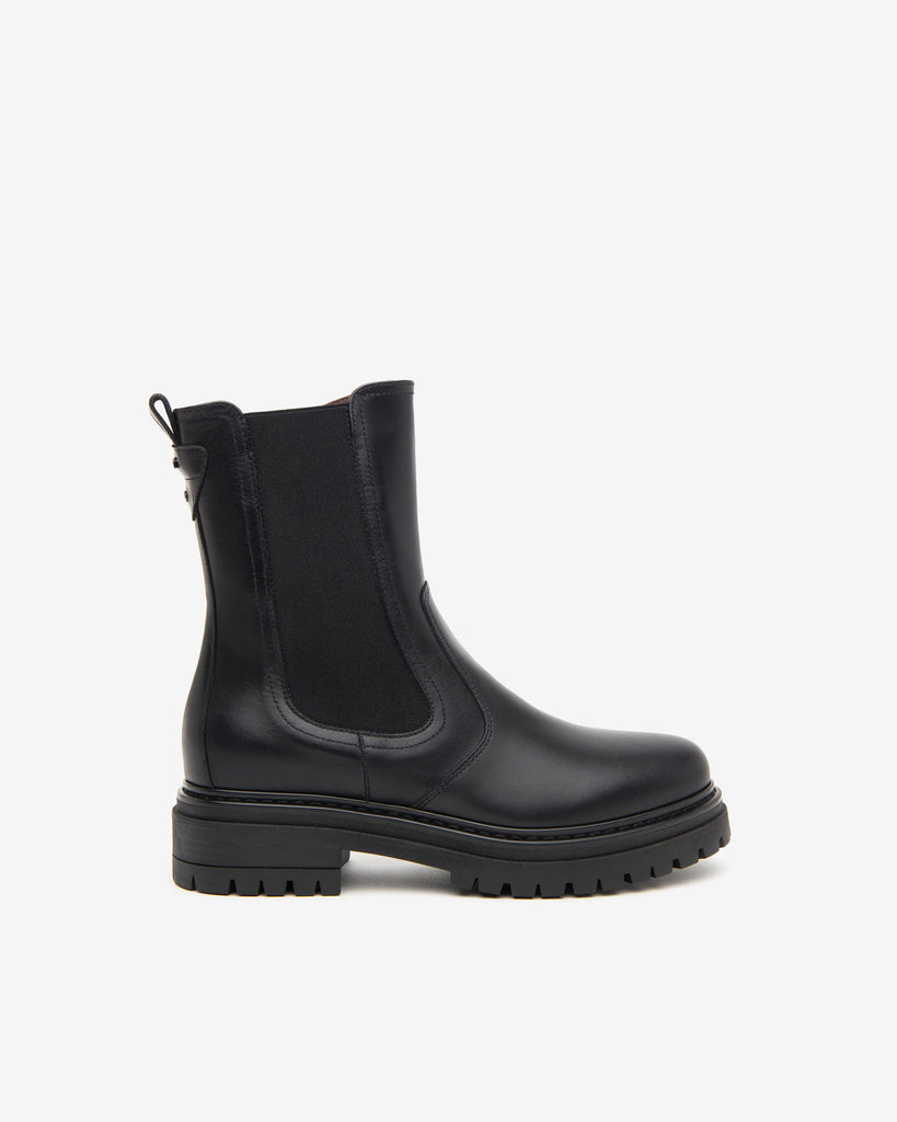 NeroGiardini G8 Black Chelsea Boot