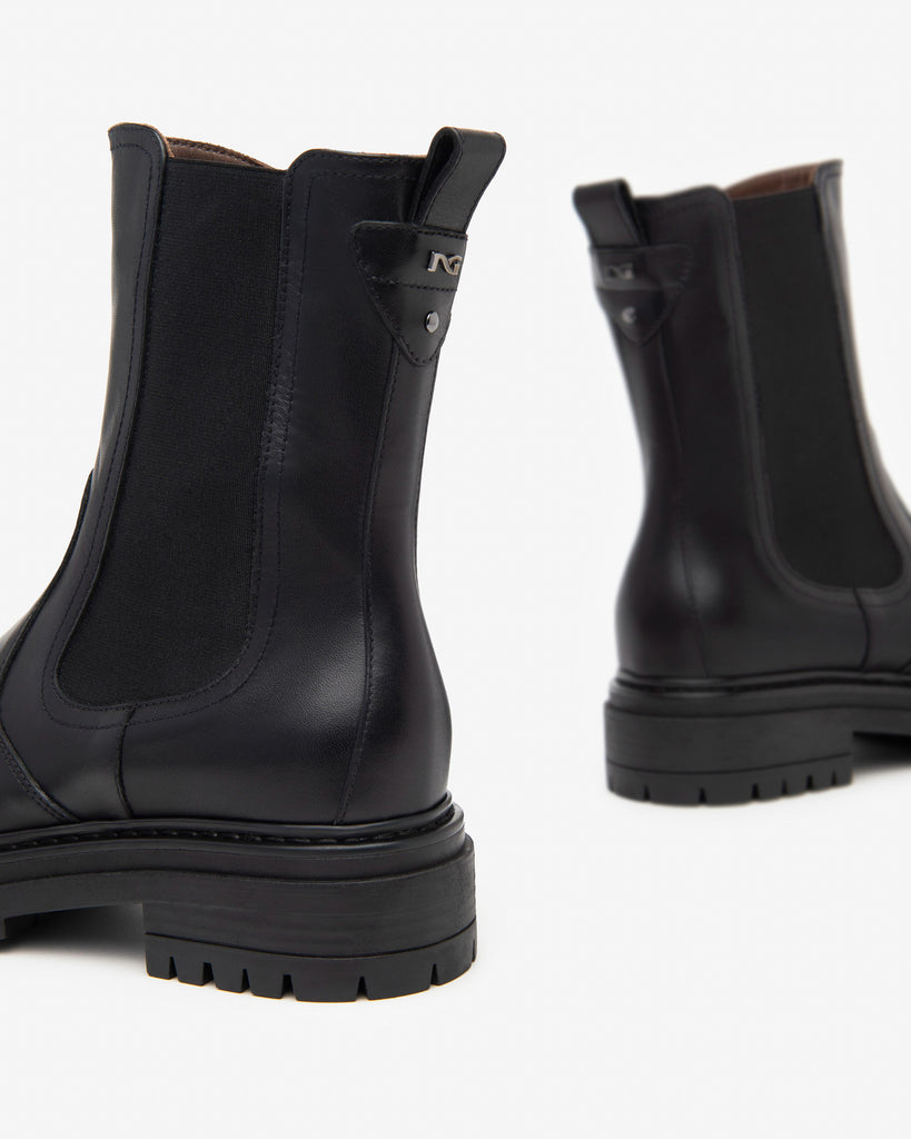 NeroGiardini G8 Black Chelsea Boot