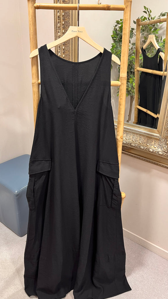 Kaos Black Dress with Pockets