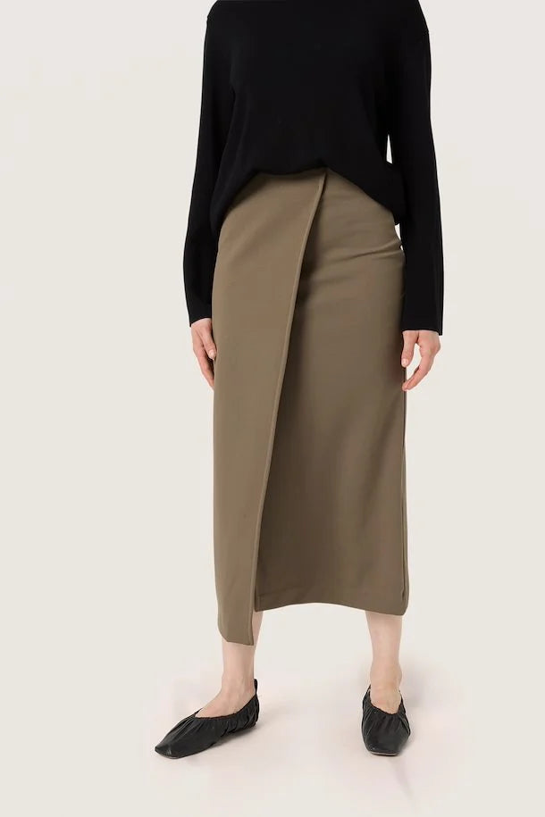 Soaked in Luxury Bea Skirt Brown