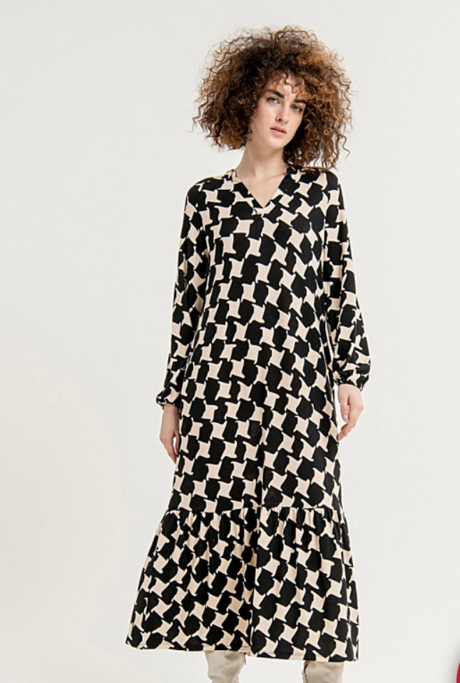 Surkana Stretch printed long dress with ruffle elastic and Black