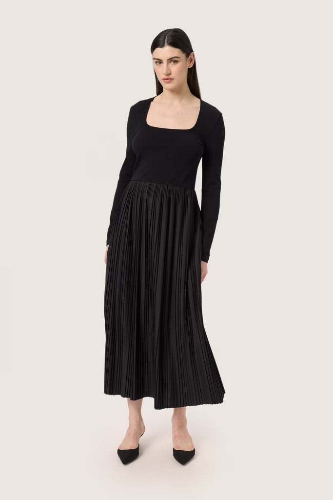 Soaked in Luxury Simone Plisse Dress Black