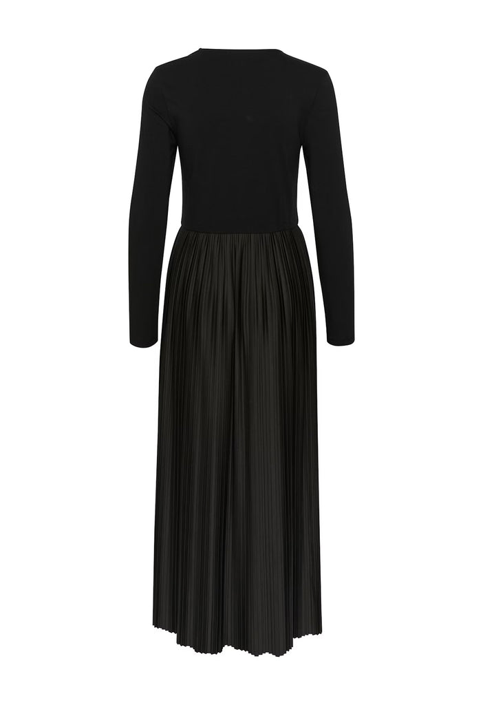 Soaked in Luxury Simone Plisse Dress Black