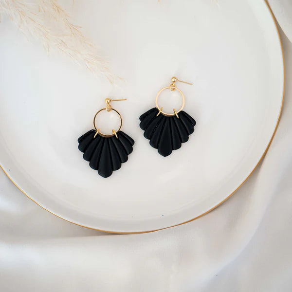 Cleo Flower Earrings Black